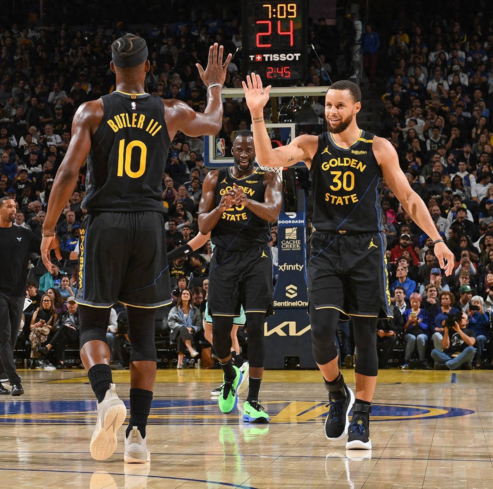 关于出色发挥首场状态出色，DWG观众沸腾！，库里重返赛场上演精彩一战的信息-开云登录网址入口