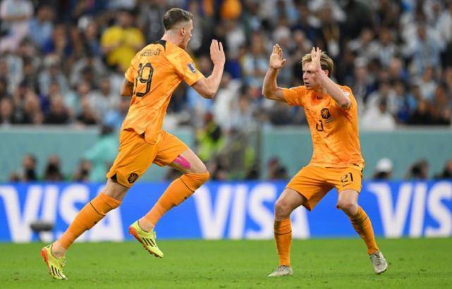 包含齐鲁雷霆队鏖战天山金雕队，排球小组赛守住胜果，替补奇兵立功。复盘值得玩味的词条-开云下载